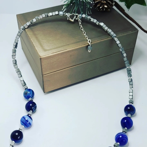 Nlue Lace Agate necklace - Picture 4 of 5